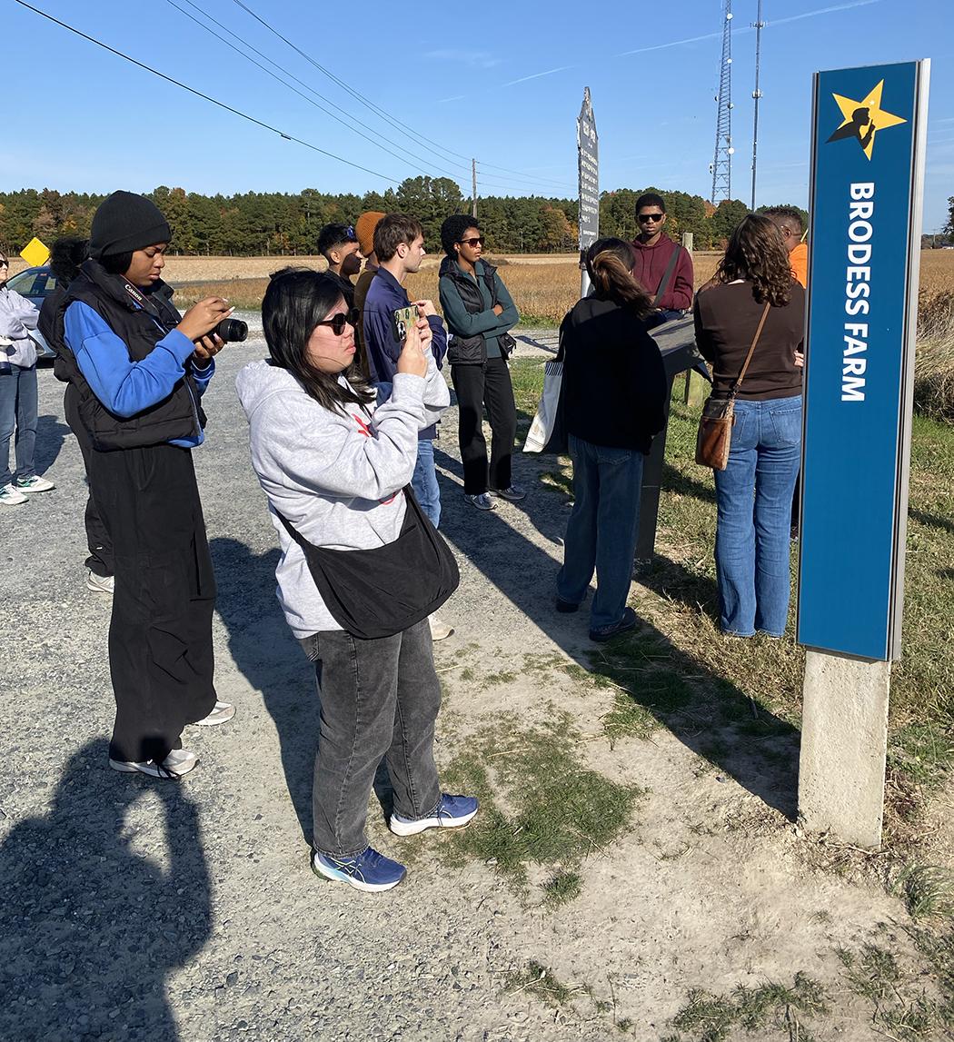 students at broadess farm, cambridge md